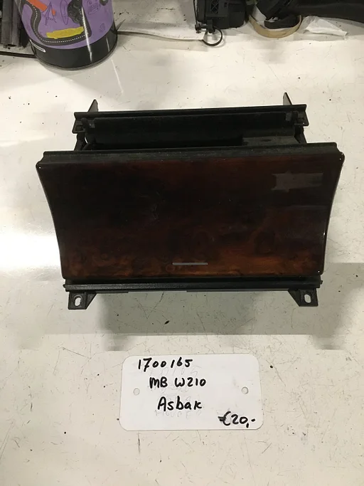 Mercedes w210 Asbakhouder