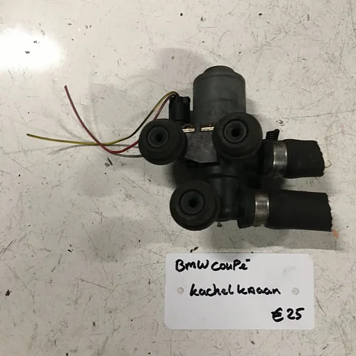 BMW E46 320 coupe 2001   Kachelkraan