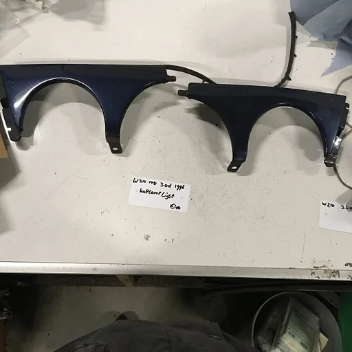 Mercedes W210 1996 Koplamprand set