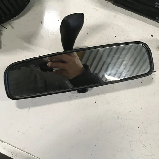 Kia Picanto 2005  1.0B   Binnenspiegel