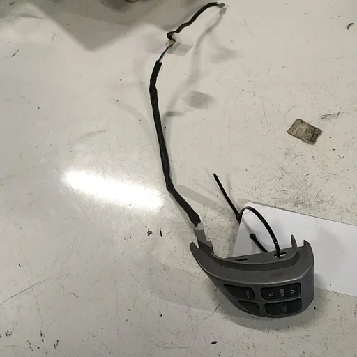 Suzuki Splash 2008 schakelaars thv Stuur