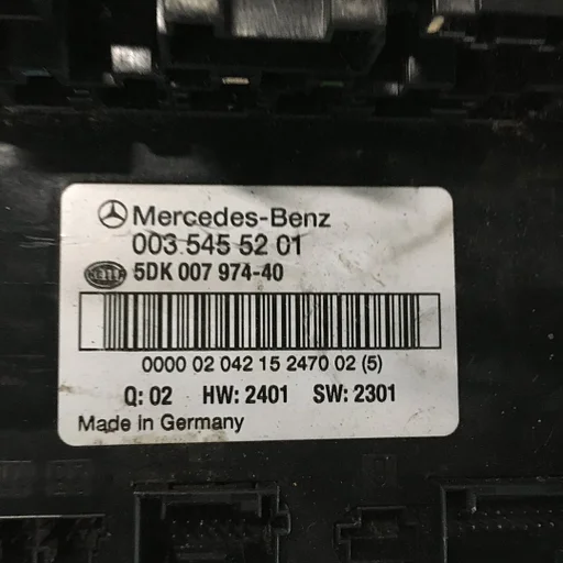 Mercedes C203 2003 220cdi   Zekeringkast   003 545 5201