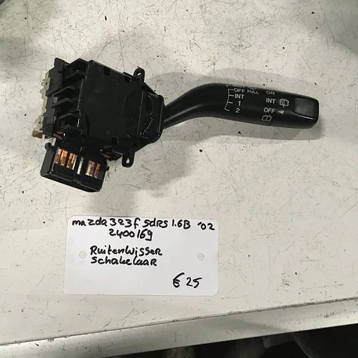 Mazda 323F 5drs 1.6 B 2002 Wagennr 2400169 Ruitenwisserschakelaar