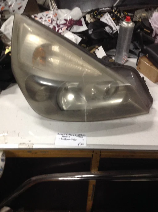Renault Espace 5 drs 2.0 Benzine Turbo 2005 Wagennr 2500022 Koplamp Rechtsvoor