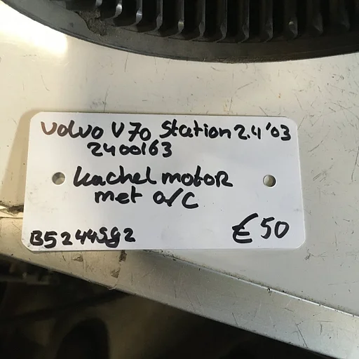 Volvo V70 Station 2.4 2003 Wagennr 2400163  Kachelmotor (airco)