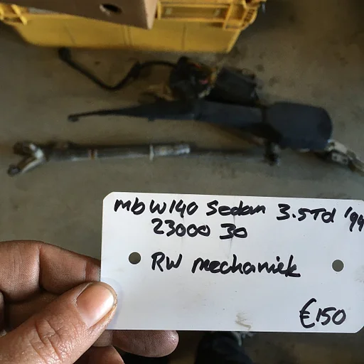 Mercedes W140 3.5 Turbodiesel 1995 wagennr 2300030   Ruitenwissermechaniek met motor