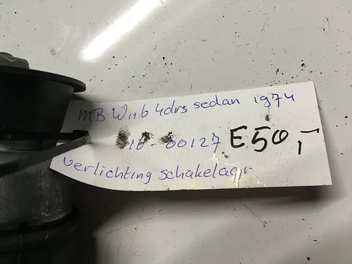 Mercedes W116 sedan  1974 Wagennr 1600127  Lichtschakelaar