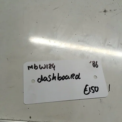 Mercedes W124 1986 Dashboard