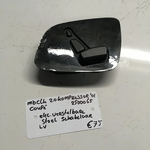 Mercedes CLK Cabrio 2.0 compressor 2000 wagennr 2500065  Stoelverstelschakelaar Links of Rechts