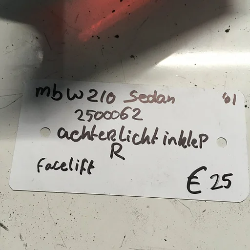 Mercedes W210 2001 Wagennr 2500062 Achterlicht in klep Links of Rechts