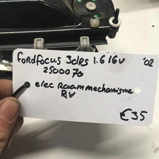 Ford Focus 3 drs 1.6 16v 2002 wagennr 250070   Elektr Raammechanisme Rechtsvoor