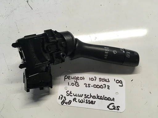 Peugeot 107  1.0 B    5drs  2009  2500072   Ruitenwisserschakelaar 173848