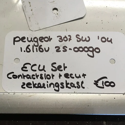 Peugeot 307 sw 2004 1.6 16v 2500090 Ecu 96 574 998 80 set met Contactslot en zekeringkast 9651196980 A