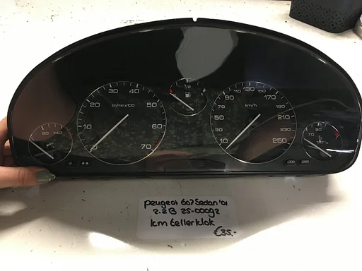 Peugeot 607 Sedan 2.2B 2001 2500092   Km Tellerklok    110.008/883/001