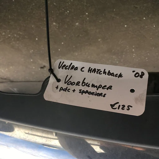 Opel Vectra 3.0 Diesel 5drs 2008 2500023  Voorbumper incl PDC en Sproeiers