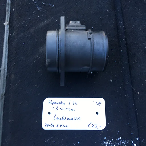 Hyundai i30 CW Station 1.6 Diesel 2008 2500138   Luchtmassameter  28164-2A401