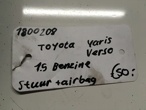 Toyota Yaris Verso 1.5B   1 type 1800208  Stuur met airbag