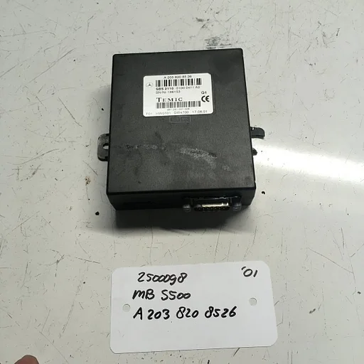 Mercedes S500 5.0 automaat 2001 25000098 Deur Module A 203 820 8526