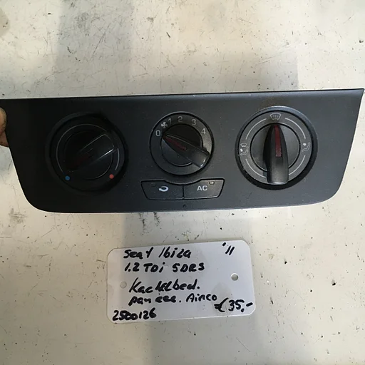 Seat Ibiza 2011 1.2 tdi  5drs 2500126  Kachelbedieningspaneel ( airco ) 6J0 820 045 A