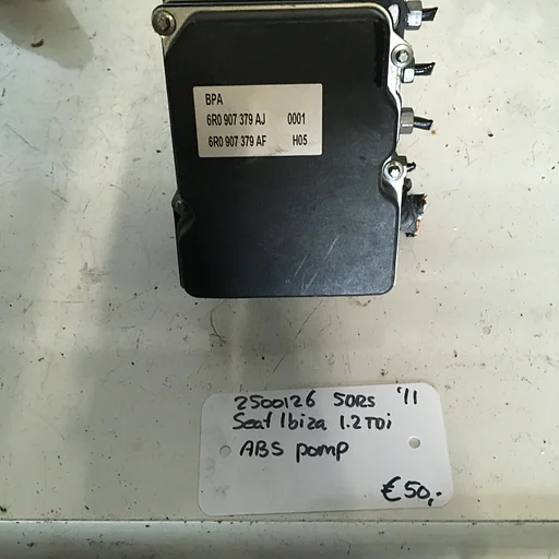 Seat Ibiza 2011 1.2 tdi  5drs 2500126 ABS Pomp 6R0 907 379 AJ  /  6R0 907 379 AF