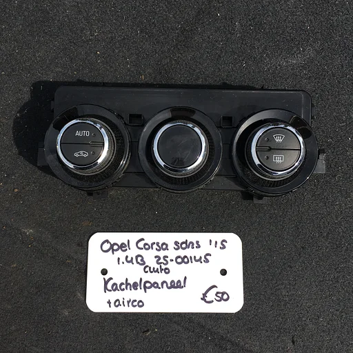 Opel Corsa E 5 drs 1.4B Automaat 2500145 2015   Kachelbedieningspaneel (airco)