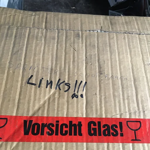 Mercedes Sprinter Ruit  Linksvoor  NOS A 901 720 0318