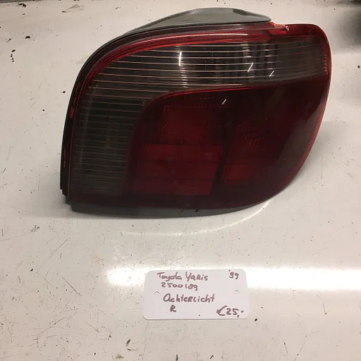 Toyota Yaris 1.0 16v 1999 2500189 Achterlicht Rechts