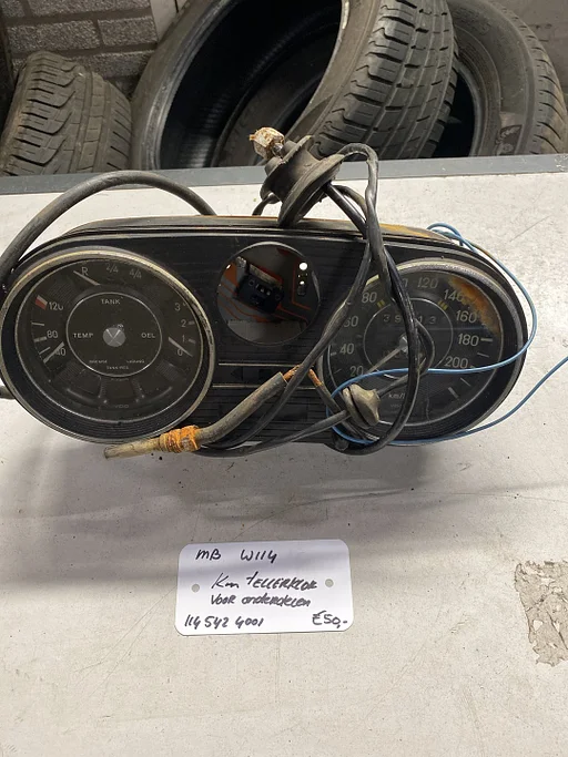Mercedes W114 Km Tellerklok 114 542 4001 voor onderdelen