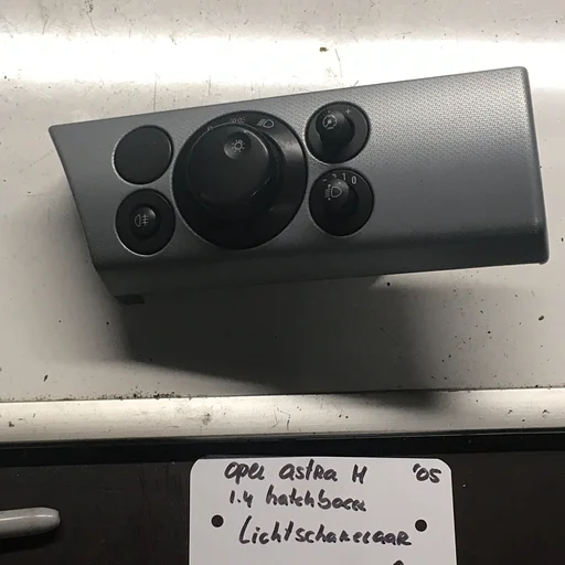 Opel Astra H 1.6 2005 HB 2500183 Lichtschakelaar