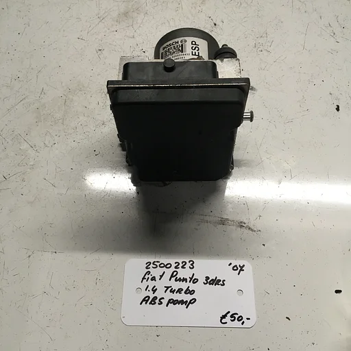Fiat Punto 3drs 1.4 turbo 2007 2500223 ABS Pomp 51798105 0265235432