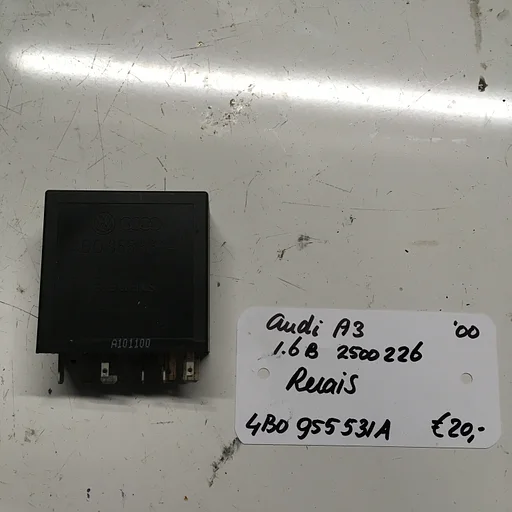Audi A3 1.6 2000 2500226 Relais 4B0 955 531A