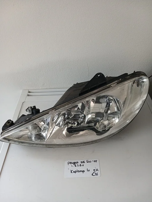 Peugeot 206 sw 1.6/16v Koplamp LV of RV '05