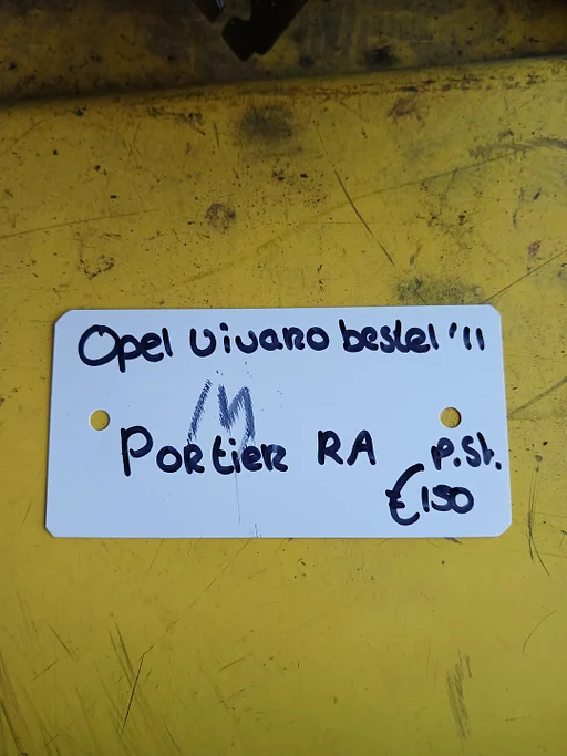 Opel Vivaro bestel 2.0D Portier RA of LA of LV '11