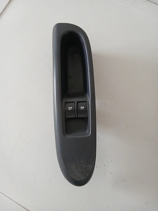 Renault Clio 3drs 1.2/16v 2600014 Raamschakelaar LV '04