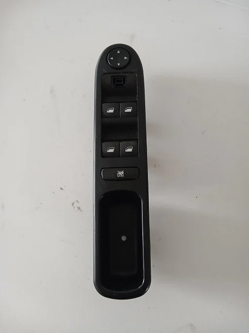 Peugeot 307 SW 2.0/16v auto. Raamschakelaar LV '04