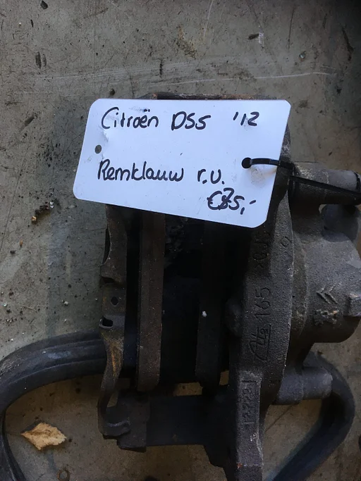 citroen DS5 '12 remklauw L+R voor