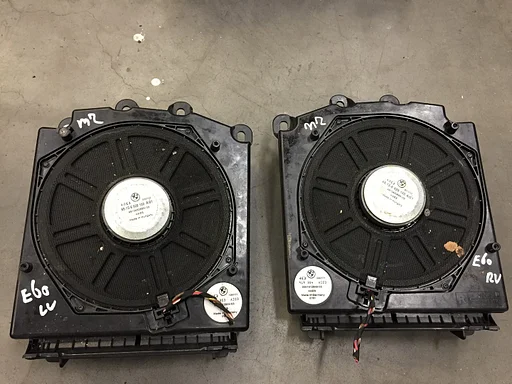 Speaker Subwoofer BMW 5 serie E60 E61 onder stoel