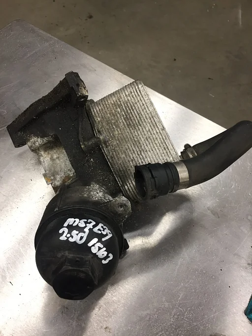 Oliefilterhuis BMW E39 525d m57