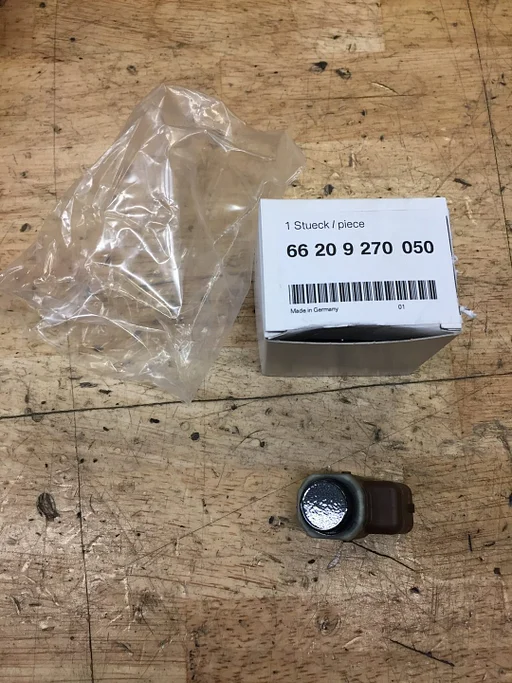 PDC sensor BMW F07 F10 F11 F01 F02 F03 E70 E71 oe 66209270050