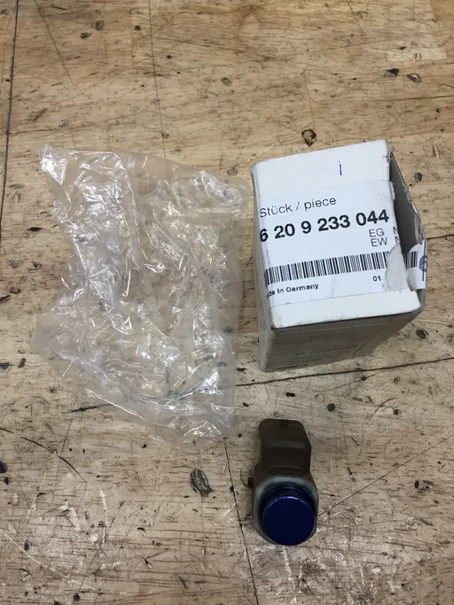 PDC sensor BMW Montecarlo blauw oe 6209233044 F07 F10 F11 E70 E71