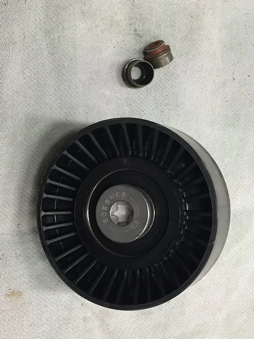 Waterpomp Poelie BMW E60 E61 E65 E66 X3 m54 oe 11287516847 nieuw en orgineel BMW