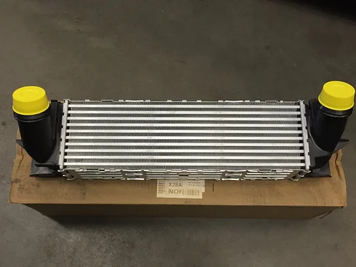 Intercooler BMW X3 X4 oe 17517823571 ; NIEUW EN ORGINEEL BMW  incl btw !