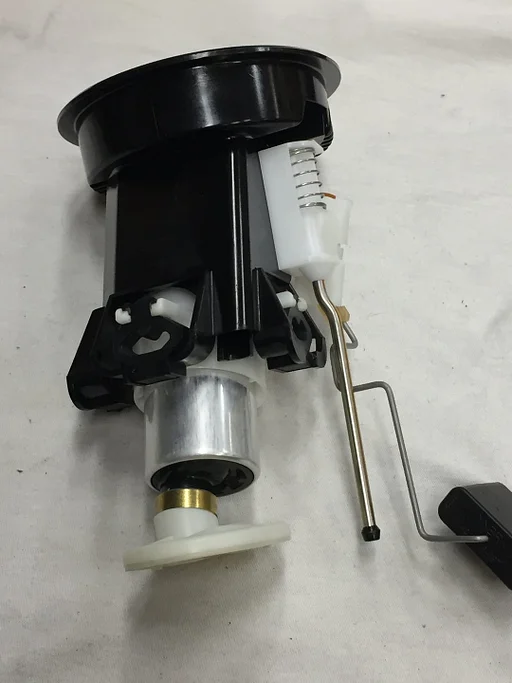 Brandstofpomp BMW E36 diesel M41 motor 318tds 325tds  325td oe 16141184748