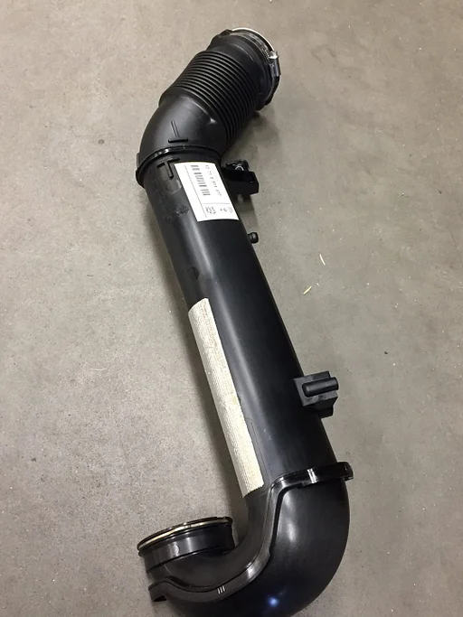 Luchtinlaat slang BMW F40 F44 F45 F46 X1 X2 MINI oe 13718511377 org BMW NIEUW