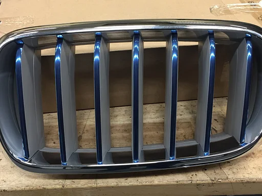 Grille nieren BMW X5 F15 links "blauw " oe 7474380 NIEUW BMW