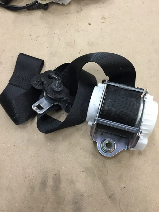 Gordel rechts BMW 1 serie E81