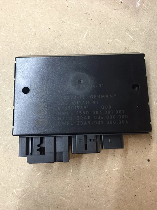 Trekhaak module BMW X3 X5 X7 OE 63116894066  71606889584 NW BMW