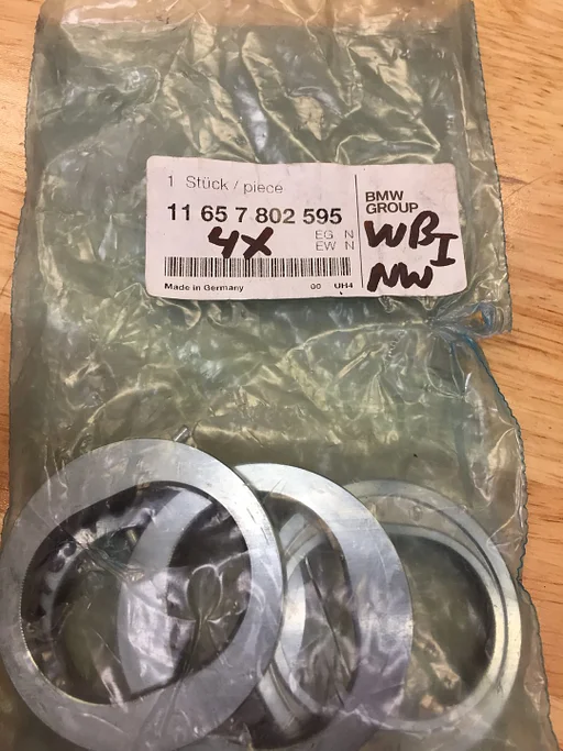 Afstands ring turbo BMW M57 oe 11657802595 org bmw nieuw