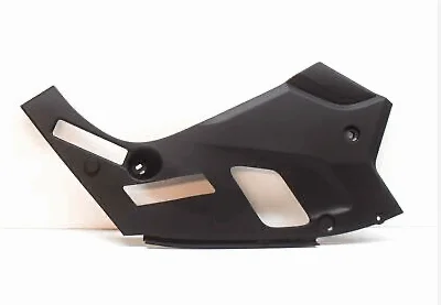 Voorfront plaat rechts BMW G30 F90 G31 oe 51767349604 org bmw