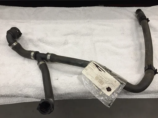 Koelslang BMW X3 F25 F26  OE 17127646157  ORG BMW